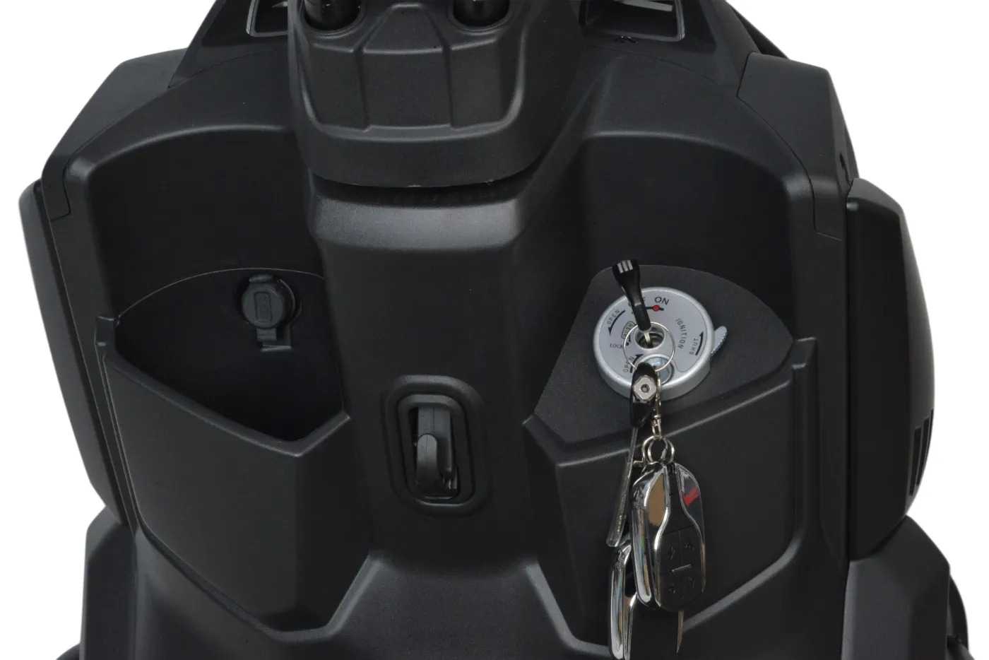 Скутер Motoland TANK 150 черный